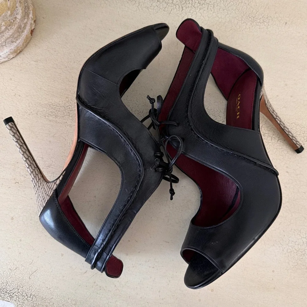 Coach Women Sz 9.5 B Black Leather Peep Toe Cutout Pumps Snakeskin Stiletto Heel